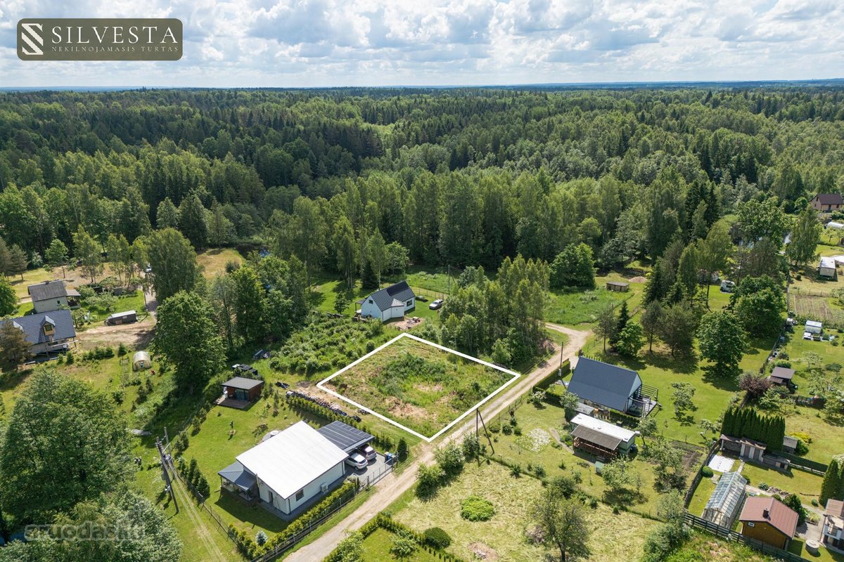 Parduodamas 6 arų sodo sklypas šalia golfo laukų!