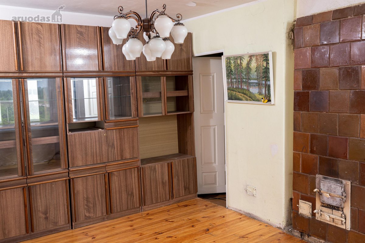 Parduodamas 3 kambarių butas Švenčionėliuose