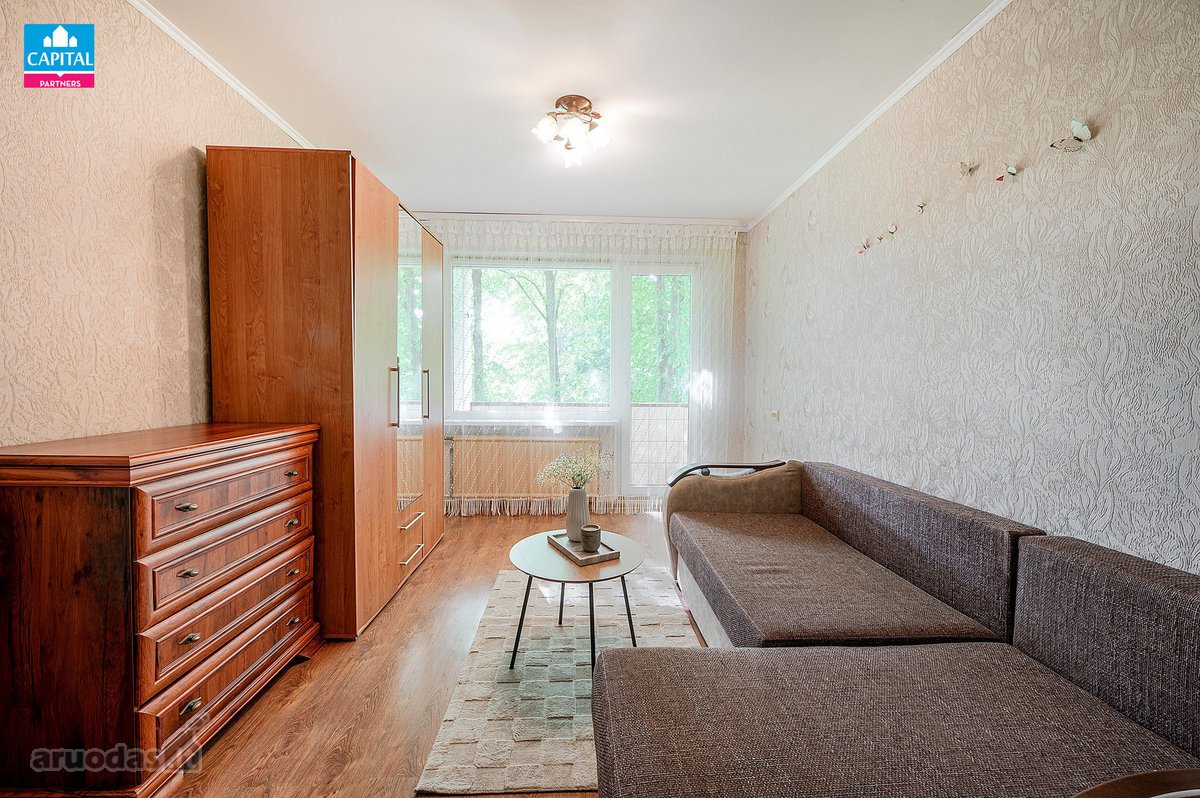 Parduodamas 2 kambarių butas viename