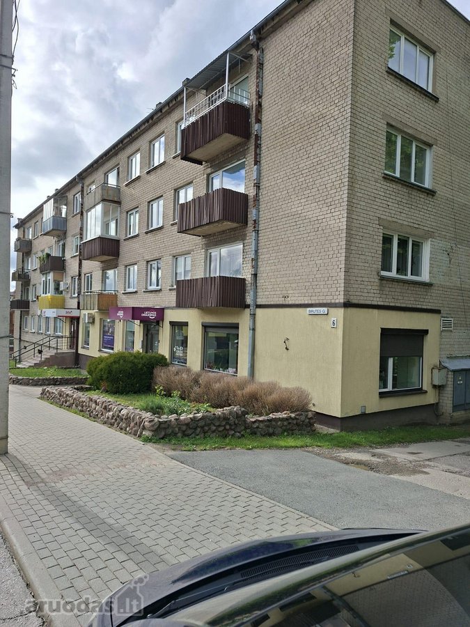 Parduodamas trijų kambarių butas Kretingos