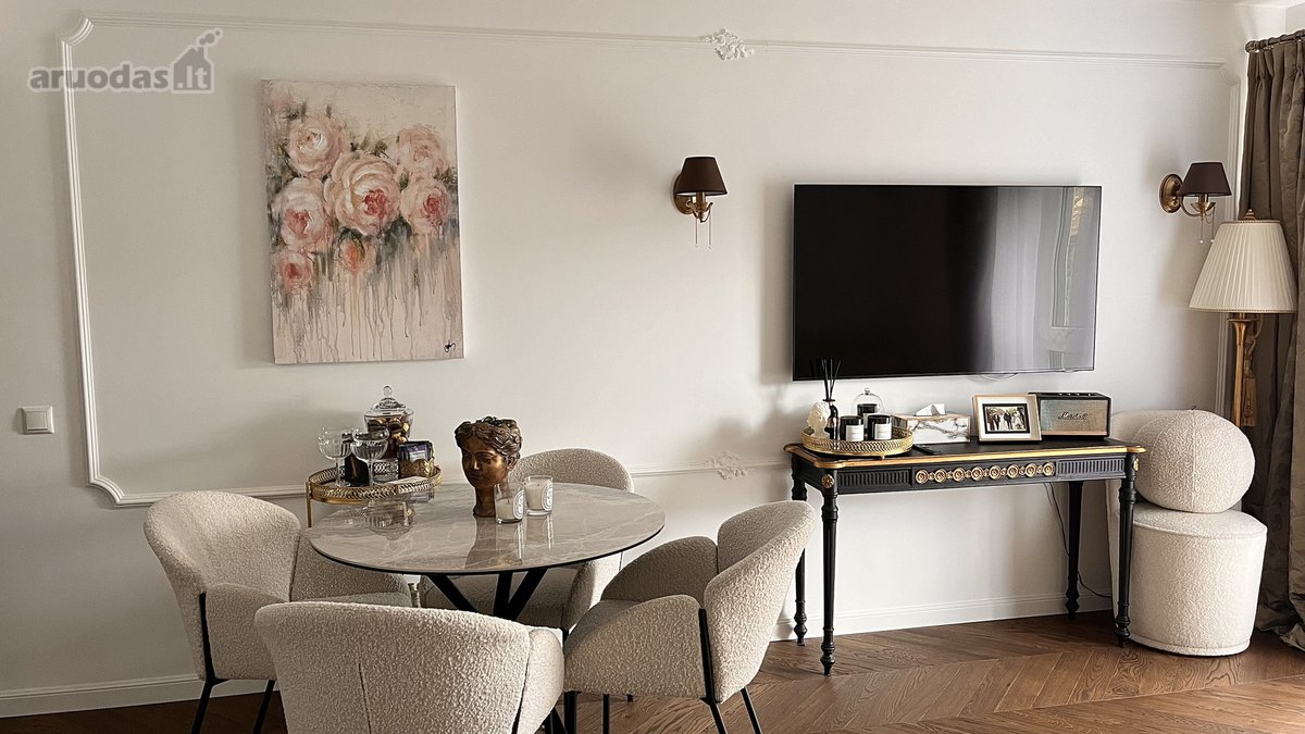 Naujai ir prabangiai įrengti apartamentai