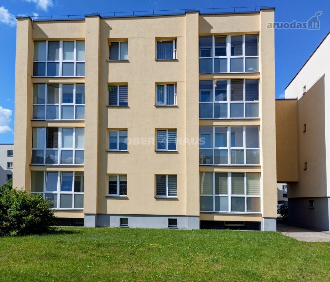 Veisiejuose, ežerų krašte, parduodamas erdvus