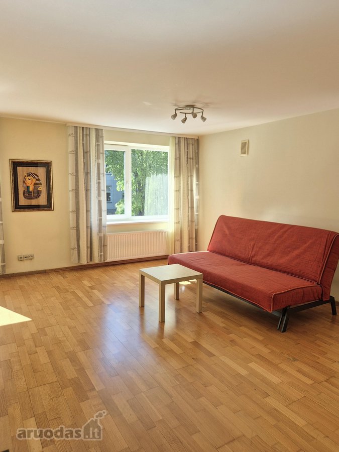 Pačiame Kauno Centre parduodamas erdvus