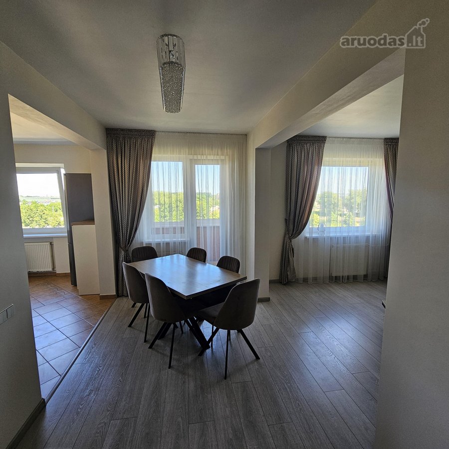 Parduodamas 3 kambarių, 78 m² jaukus,