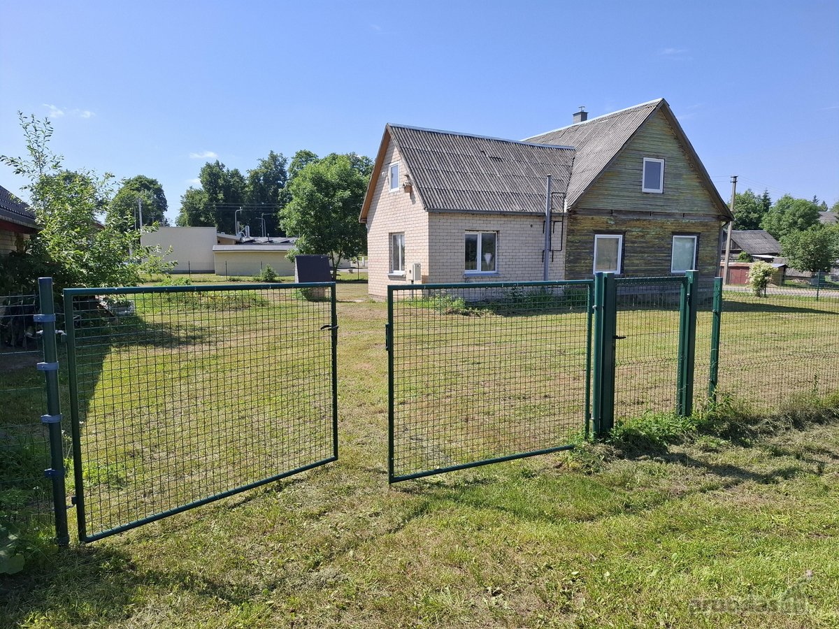 Parduodama sodyba Taujėnų miestelyje 16 km. - nuotraukos Nr. 2