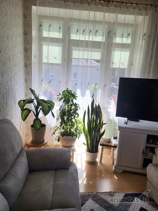 Parduodamas 3 kambarių butas Varnių miesto - nuotraukos Nr. 4