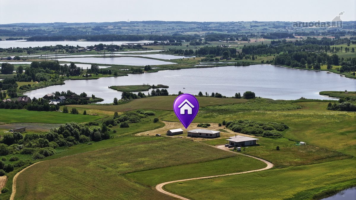 Vandens telkinių apsuptyje parduodamas Jūsų