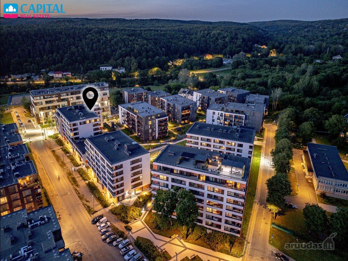 Parduodamas kokybiškas ir patogus 4 Kambarių
