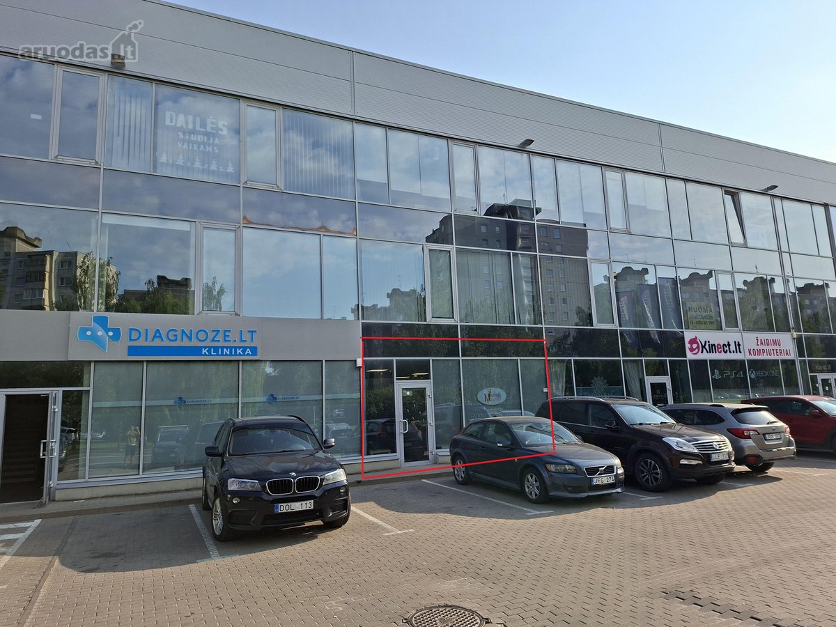 Išnuomojamos 79 m2 patalpos Pirmame Aukšte