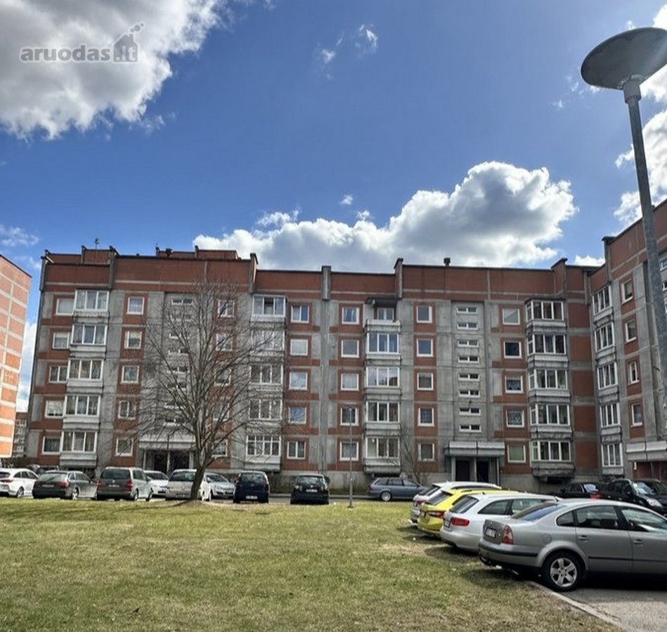 Parduodamas 1 kambario butas Bandužių g.