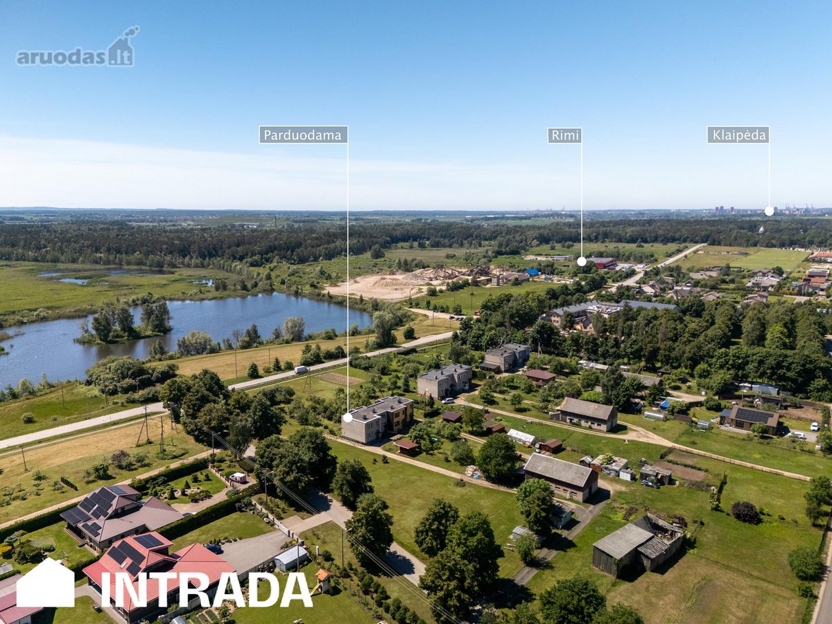 **Erdvus 4 Kambarių Butas Su 11 Arų Nuosavos