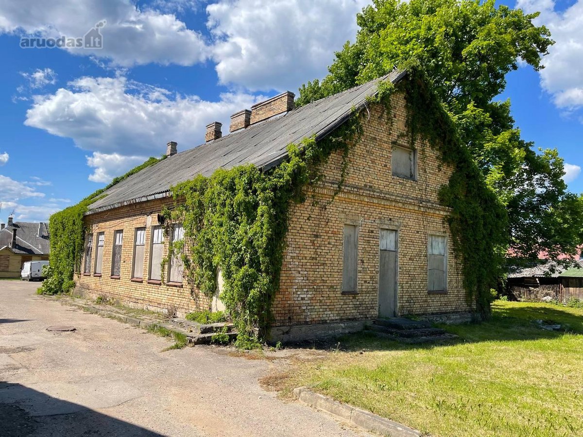 Parduodamas pastatas ligoninė su žemės sklypu
