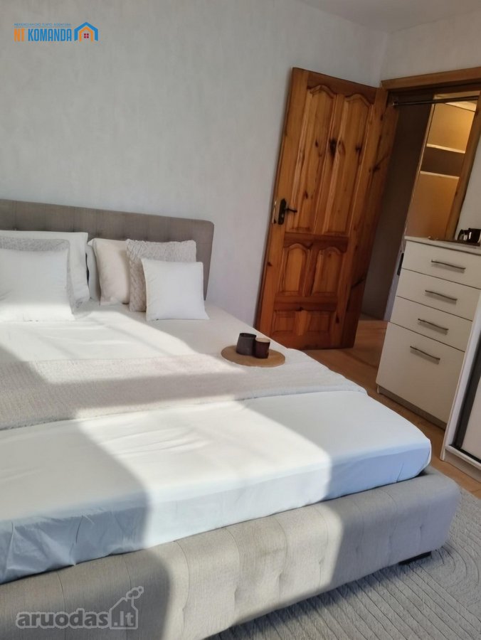 Parduodamas Jaukus 2 Kambarių Butas Debreceno