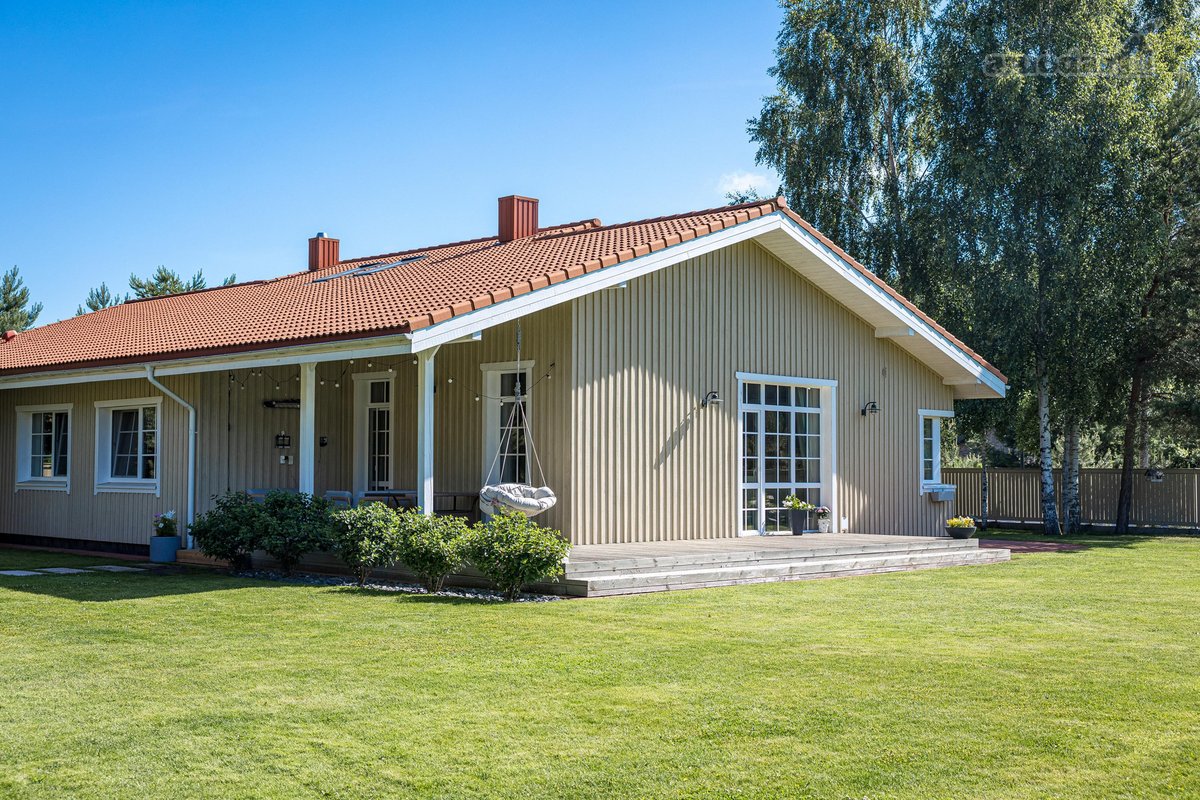 Parduodama erdvi 3 miegamųjų vila su 15 arų - nuotraukos Nr. 12