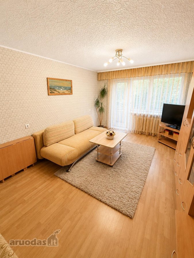 Prašau tarpininkų neskambinti – agentų