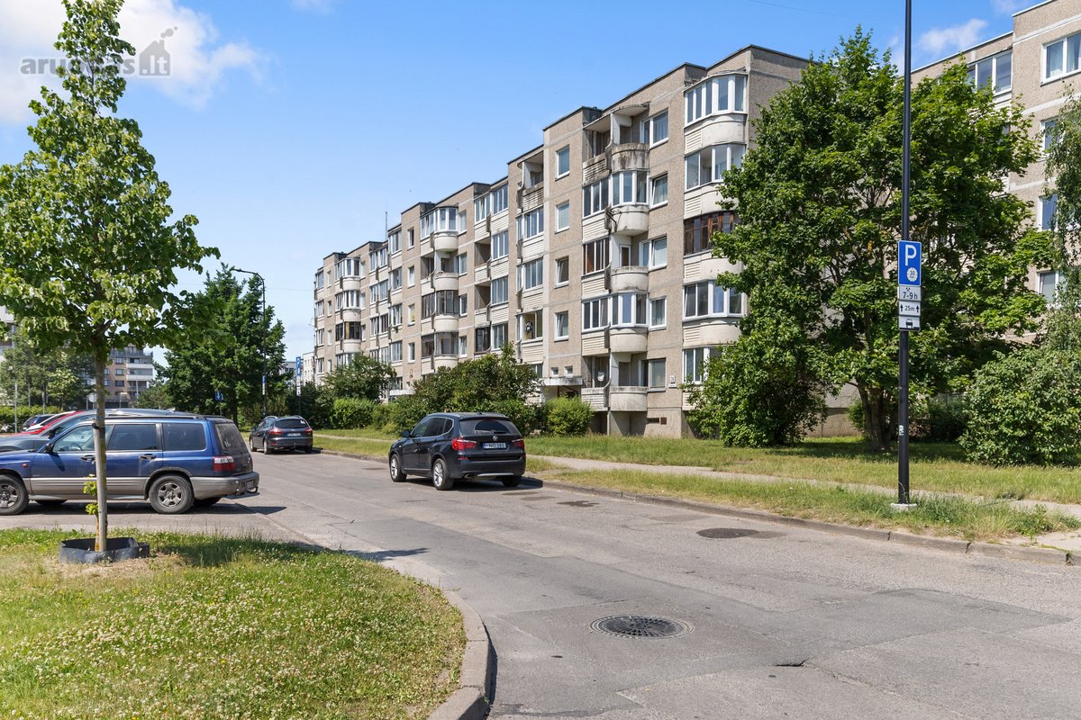 Parduodamas šiltas ir erdvus 3 kambarių butas - nuotraukos Nr. 29