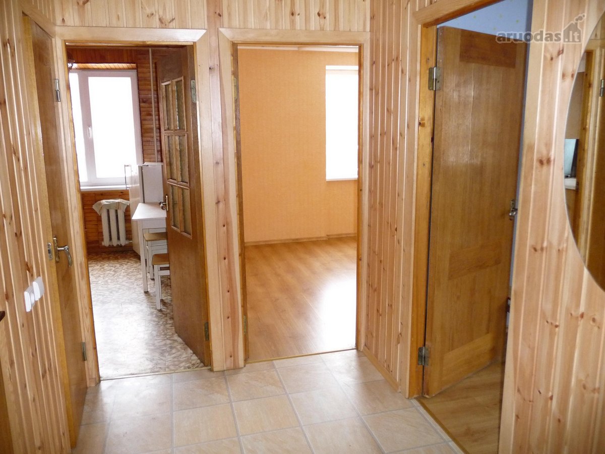 Išnuomuojamas suremontuotas, šviesus 2 k. (53