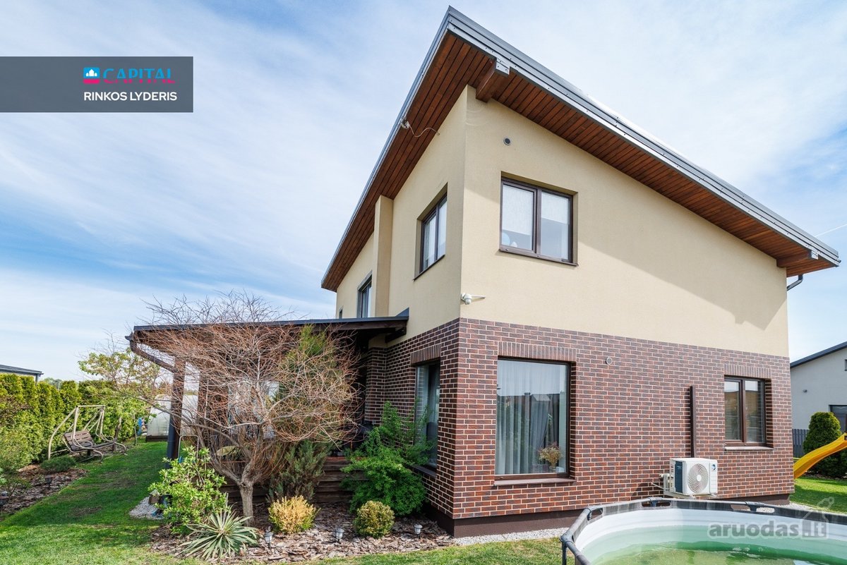 Parduodamas 142.18 m² namas su 5,12 m² žemės