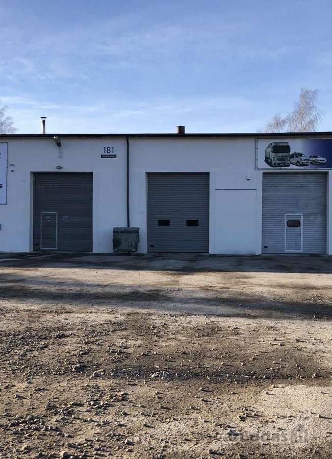 Patalpos tinkamos servizui,sandeliavimui ar