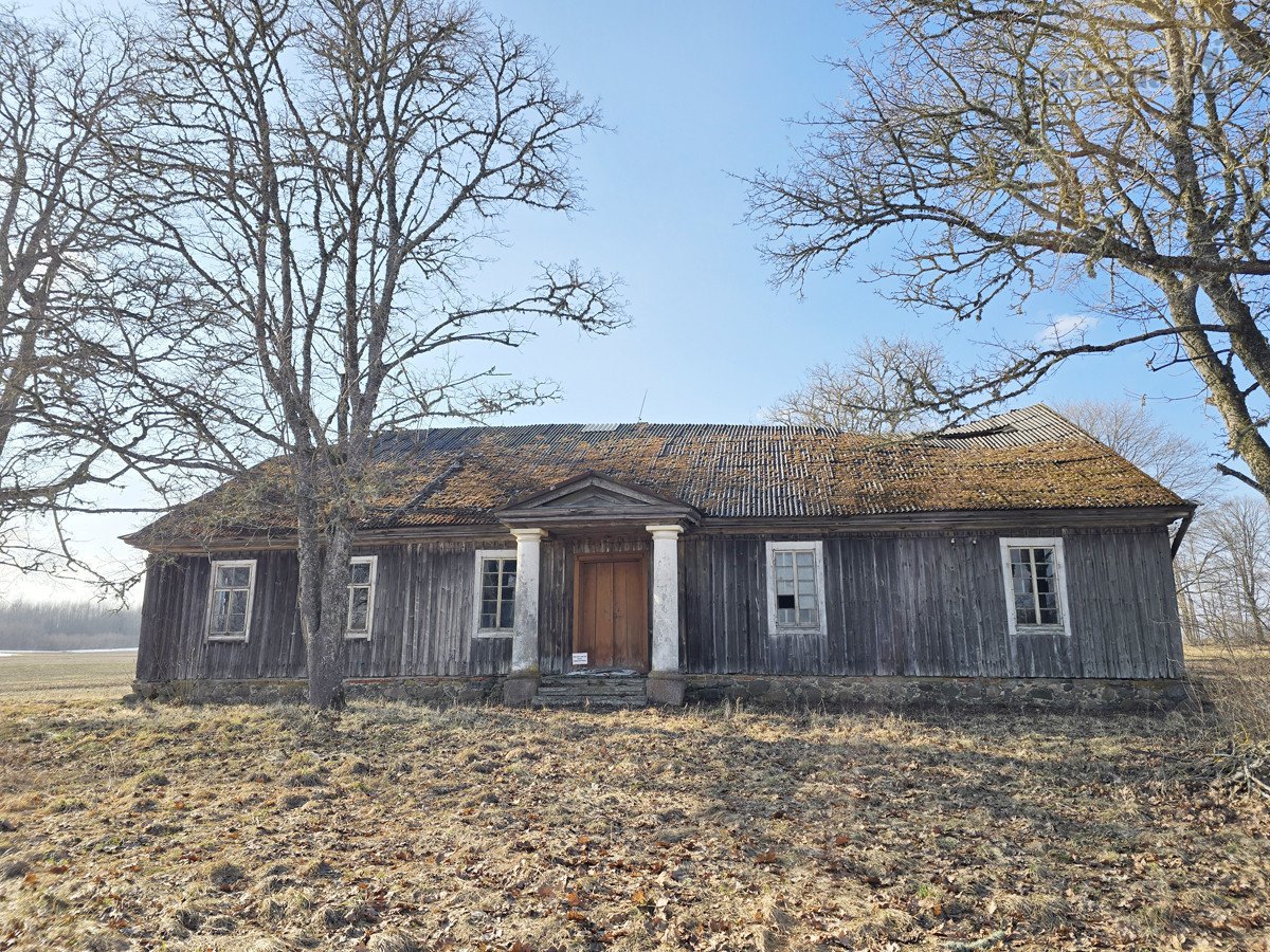 Parduodamas romantiškasis, gražią praeitį
