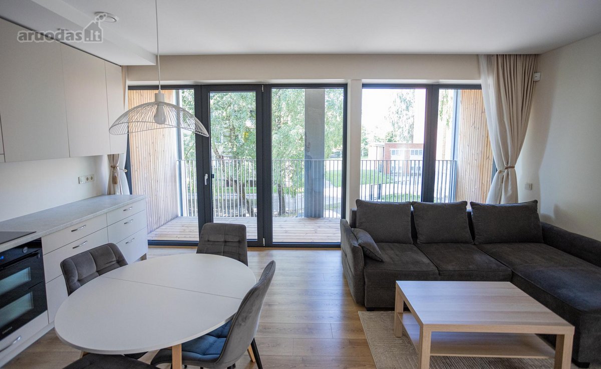 Išnuomojamas naujos statybos, erdvus (62 m² +