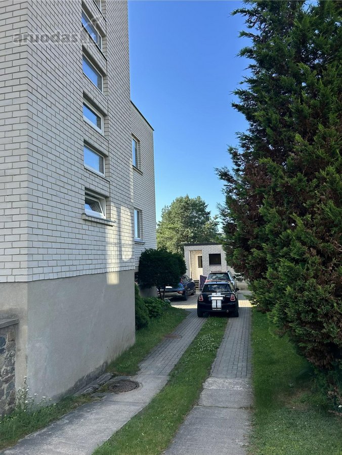 Parduodamas sublokuoto tipo namas su ūkiniu - nuotraukos Nr. 20
