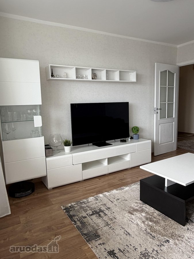 Išnuomojamas tvarkingas, šviesus 3 kambarių