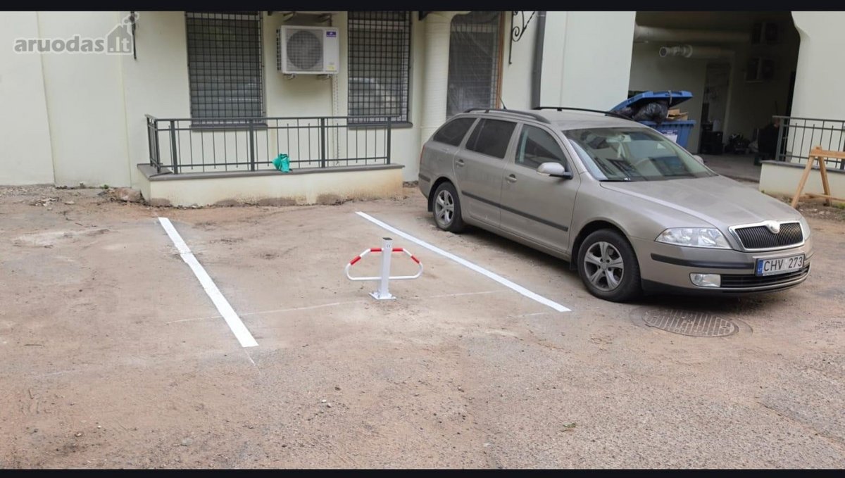 Nuomojamas antžeminis parkingas. Bus uždara - nuotraukos Nr. 2