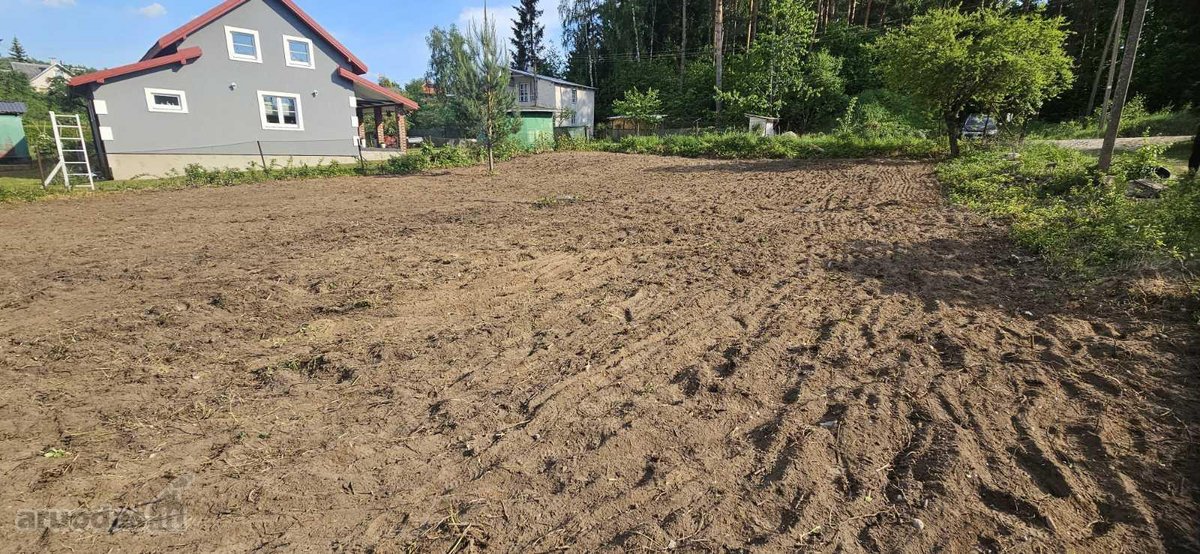 Parduodamas 7,7 a. sodo sklypas ramioje,