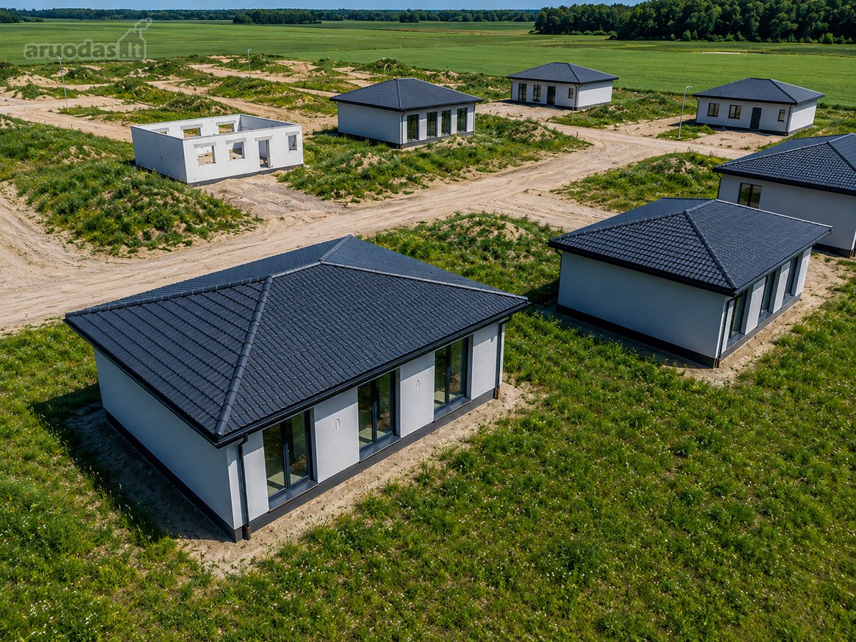 Modernūs Namai Erdviuose Sklypuose Kvietinių