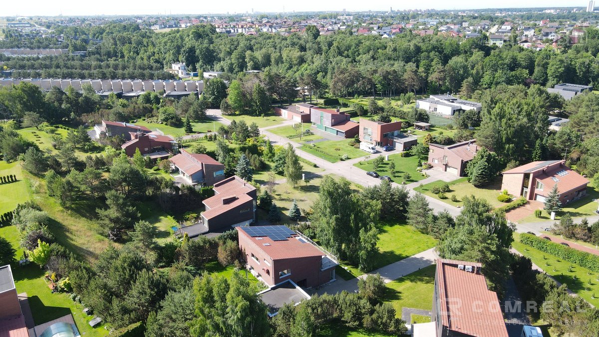 Išskirtinės Klasės Namas Su 20 Arų Sklypu - nuotraukos Nr. 39