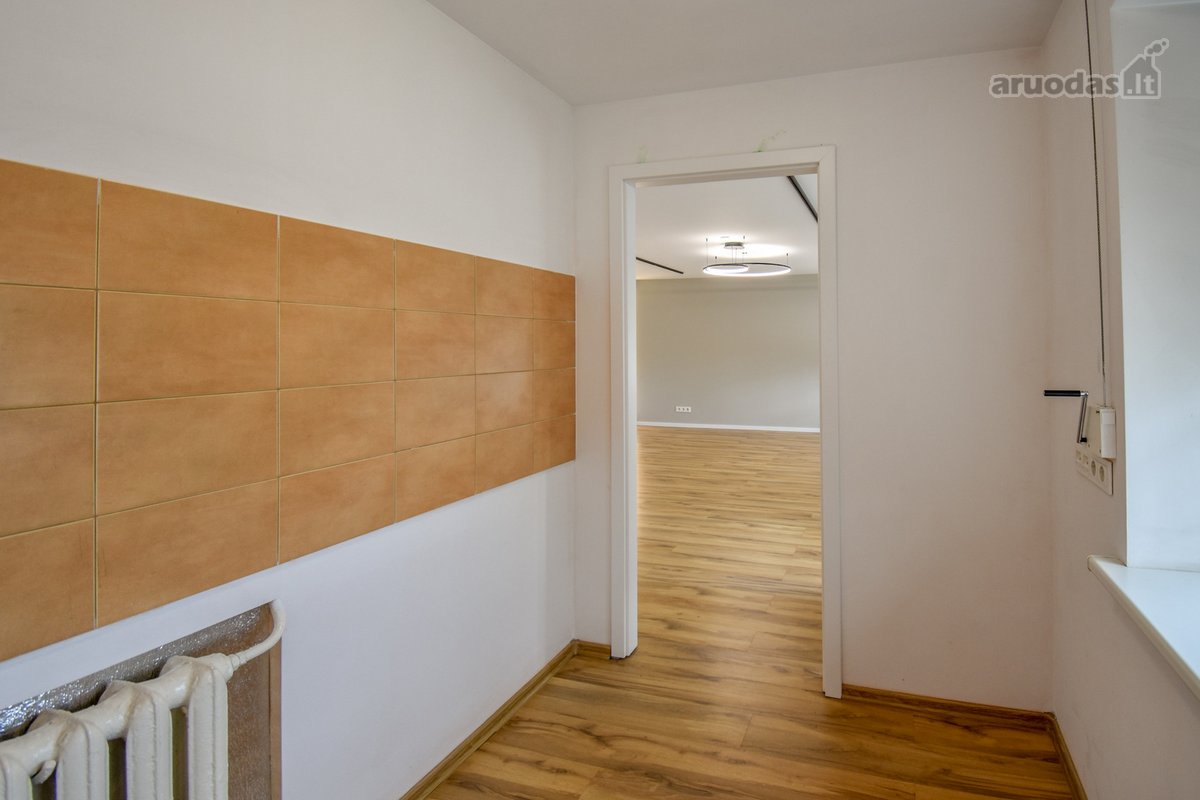 Įrengtos patalpos centre, šalia turgaus - nuotraukos Nr. 7