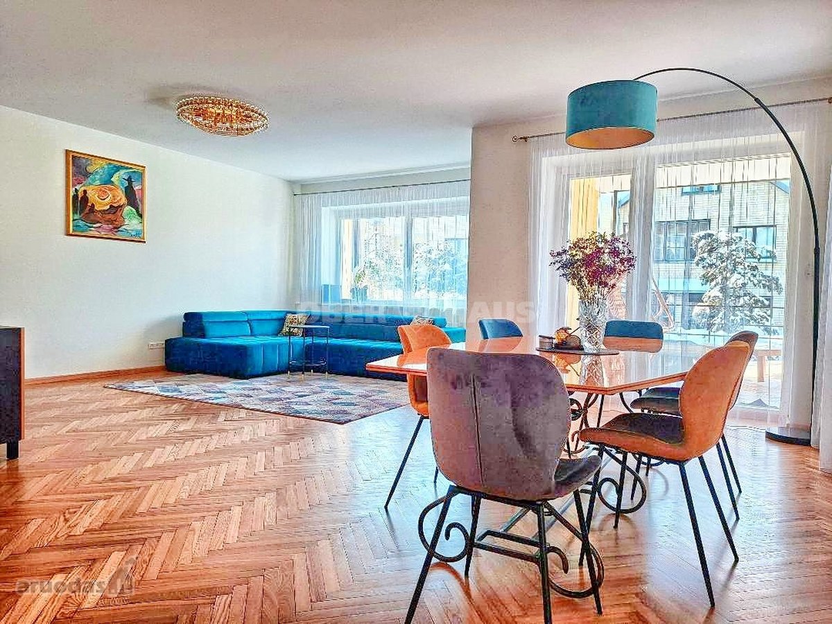 Išnuomojamas modernus ir išskirtinis namas