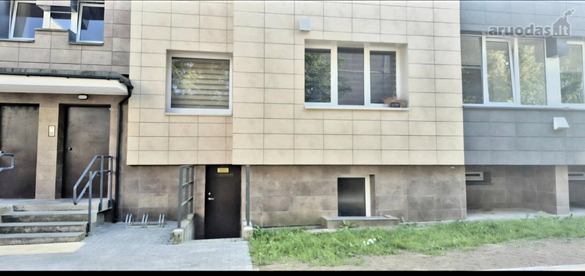Parduodamas tvarkingas ir šiltas 3 kambarių - nuotraukos Nr. 2