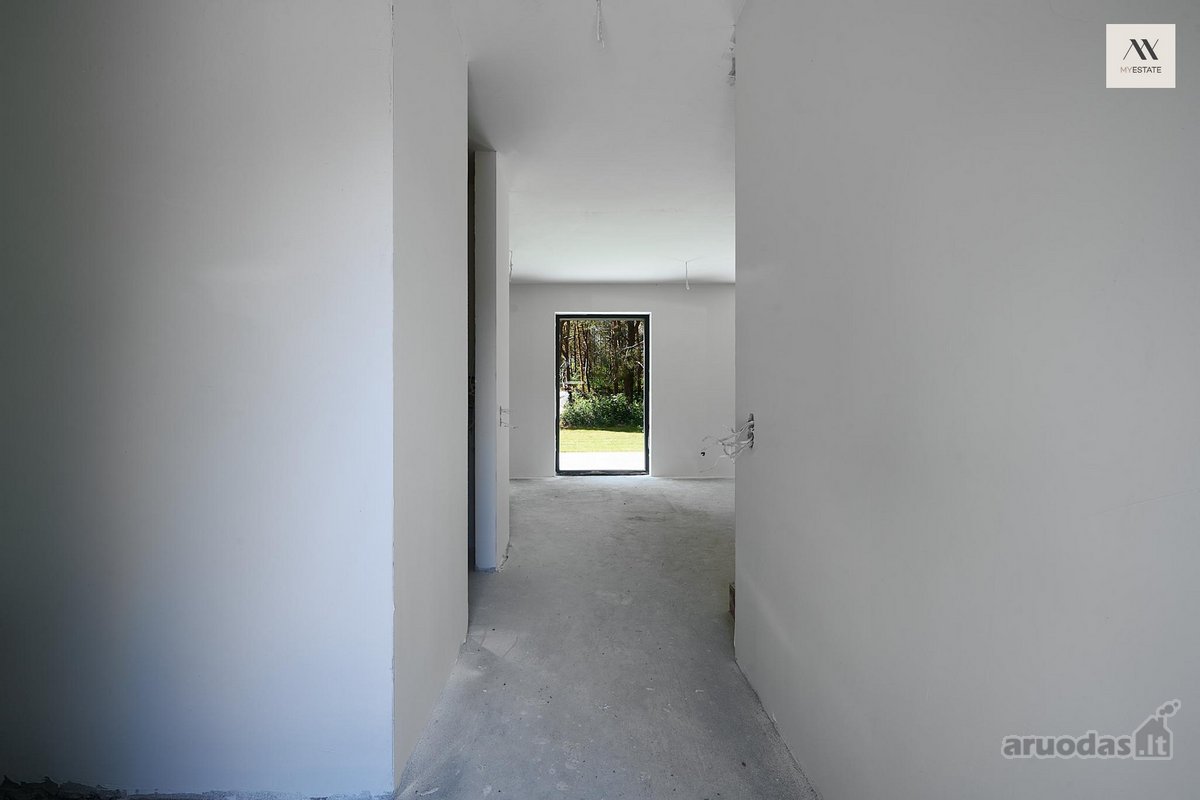 Ant kopų įsikūręs kotedžas - moderni - nuotraukos Nr. 18