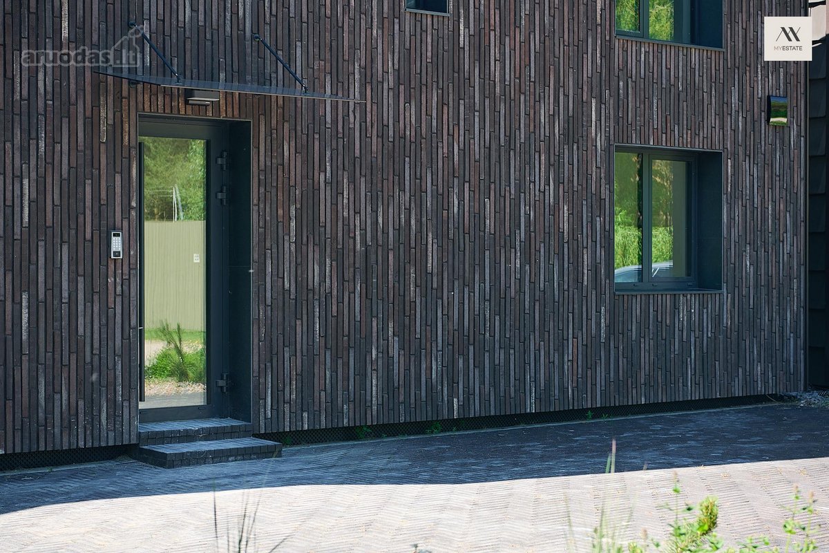 Ant kopų įsikūręs kotedžas - moderni - nuotraukos Nr. 11