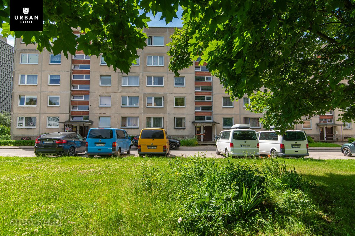 Parduodamas Dviejų Kambarių Butas Su Erdviu