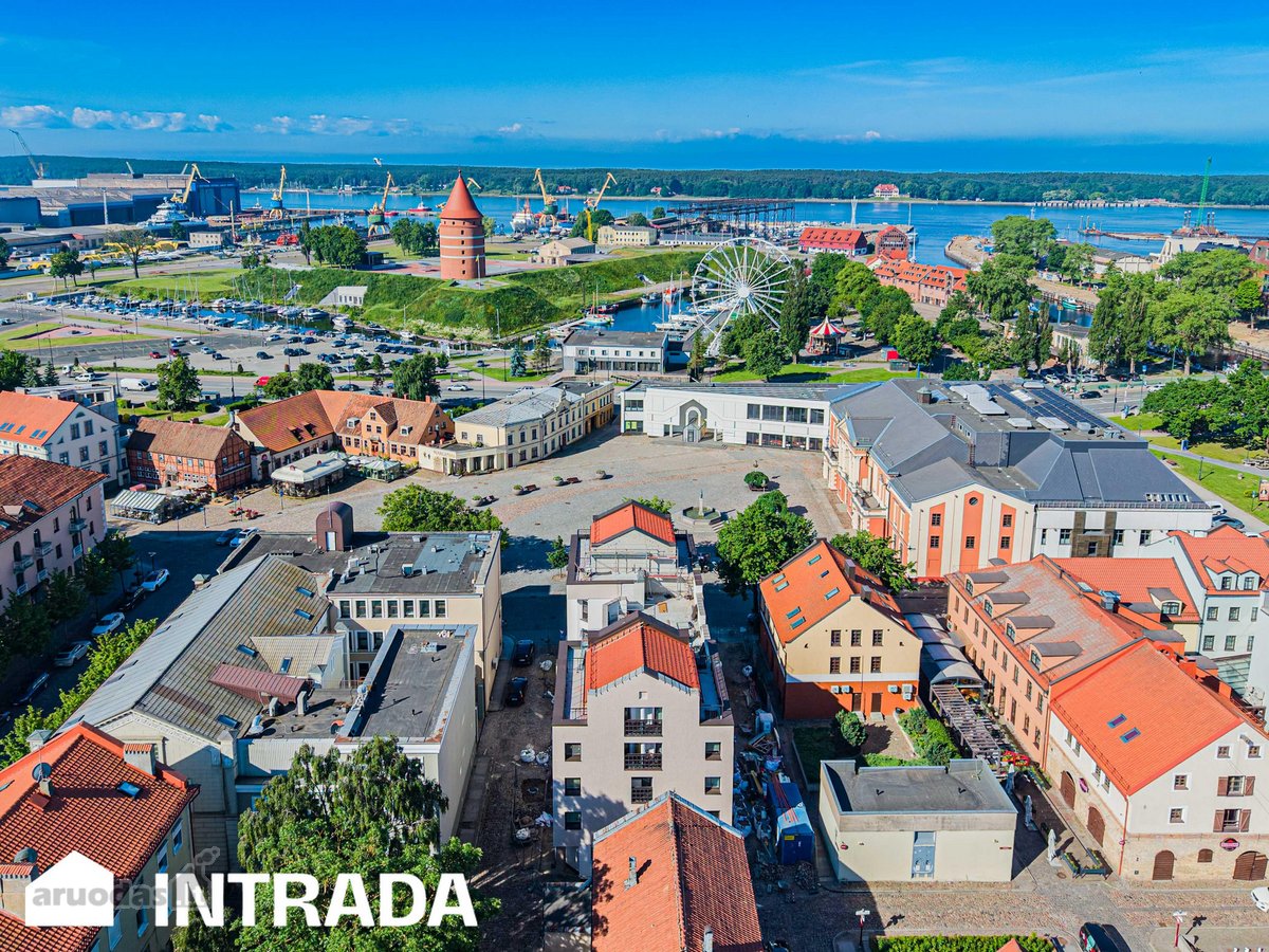 Unikalus butas Teatro aikštėje – kai
