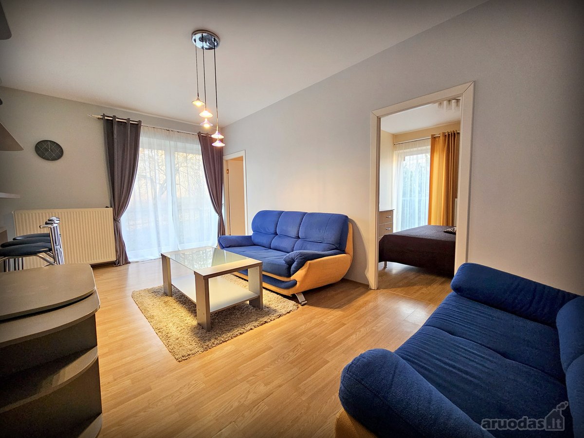 Išnuomojamas 3-jų kambarių butas Fabijoniškėse.
