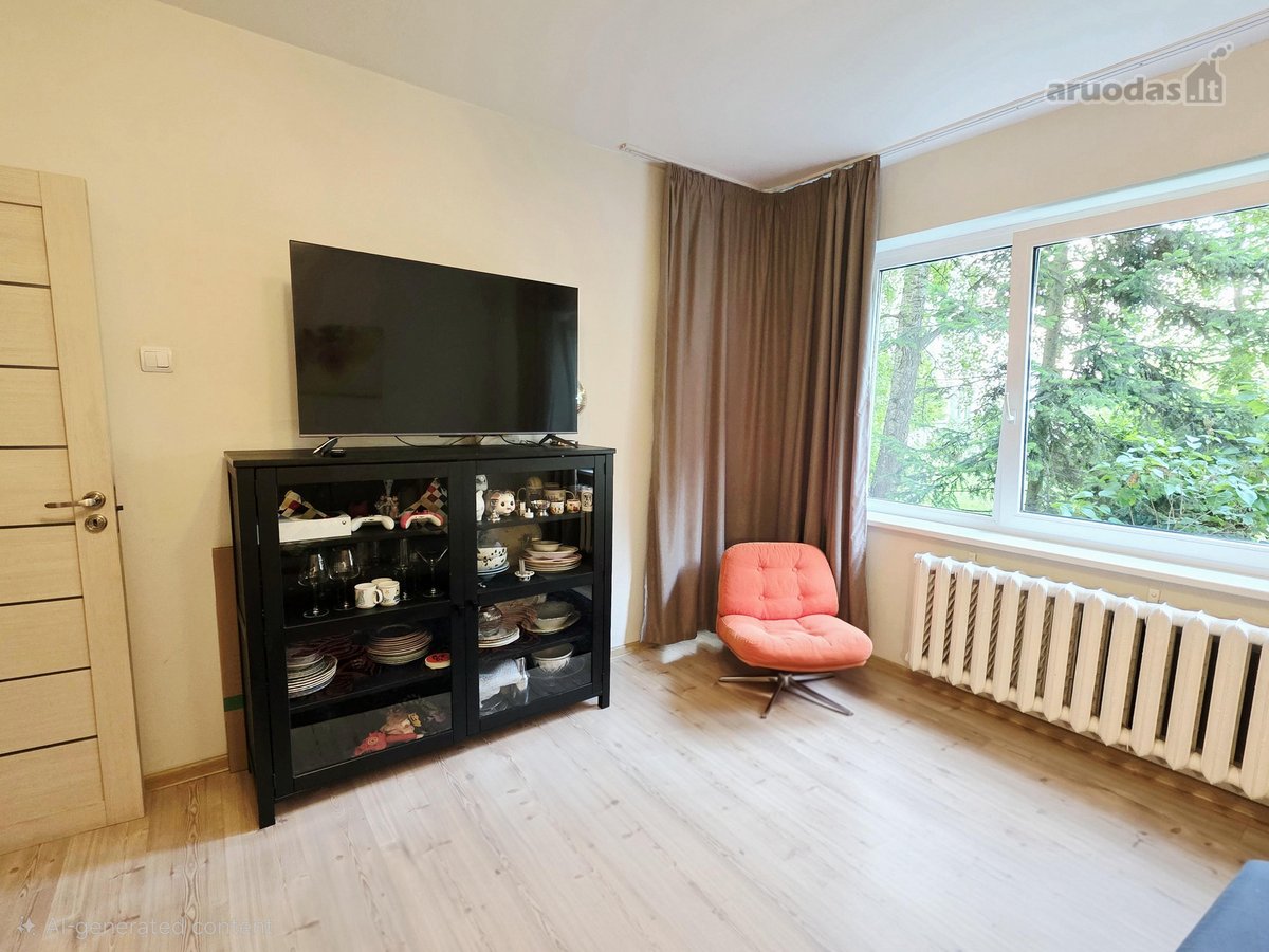 Parduodamas Erdvus 2 Kambarių Butas Ramioje, - nuotraukos Nr. 3