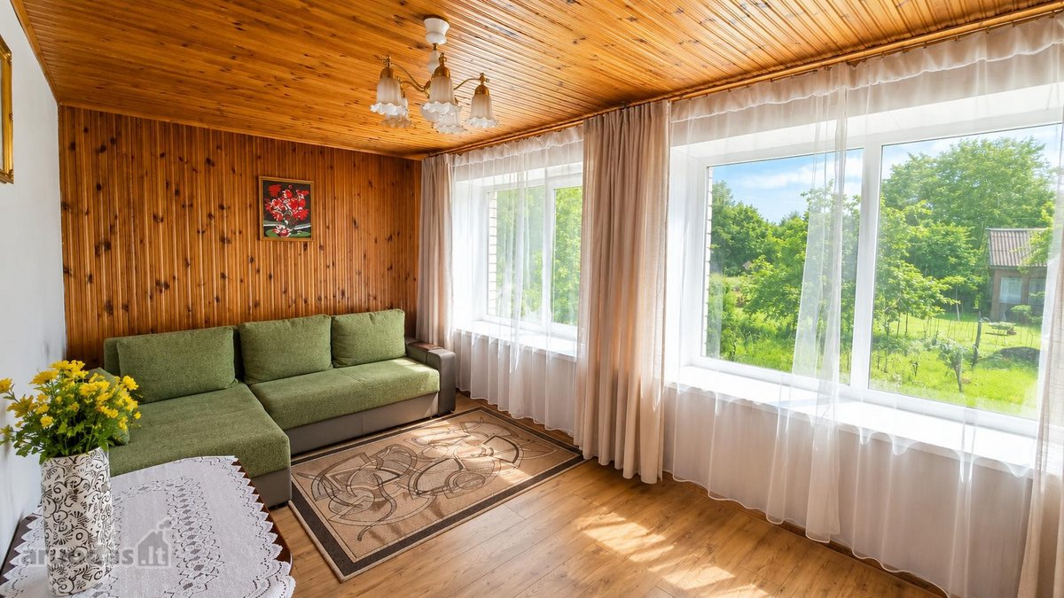 Parduodamas erdvus ir tvarkingas mūrinis - nuotraukos Nr. 9