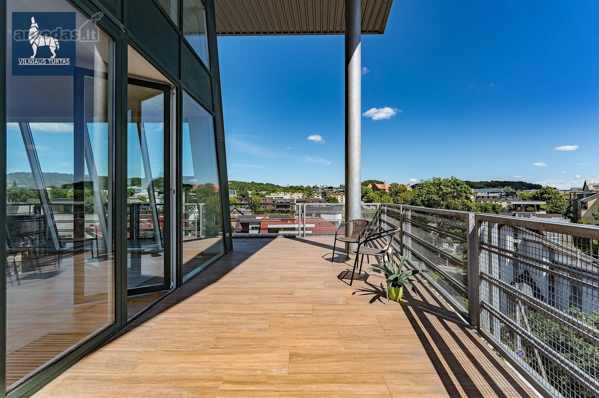 Parduodamas didžiulis penthouse tipo butas - nuotraukos Nr. 8