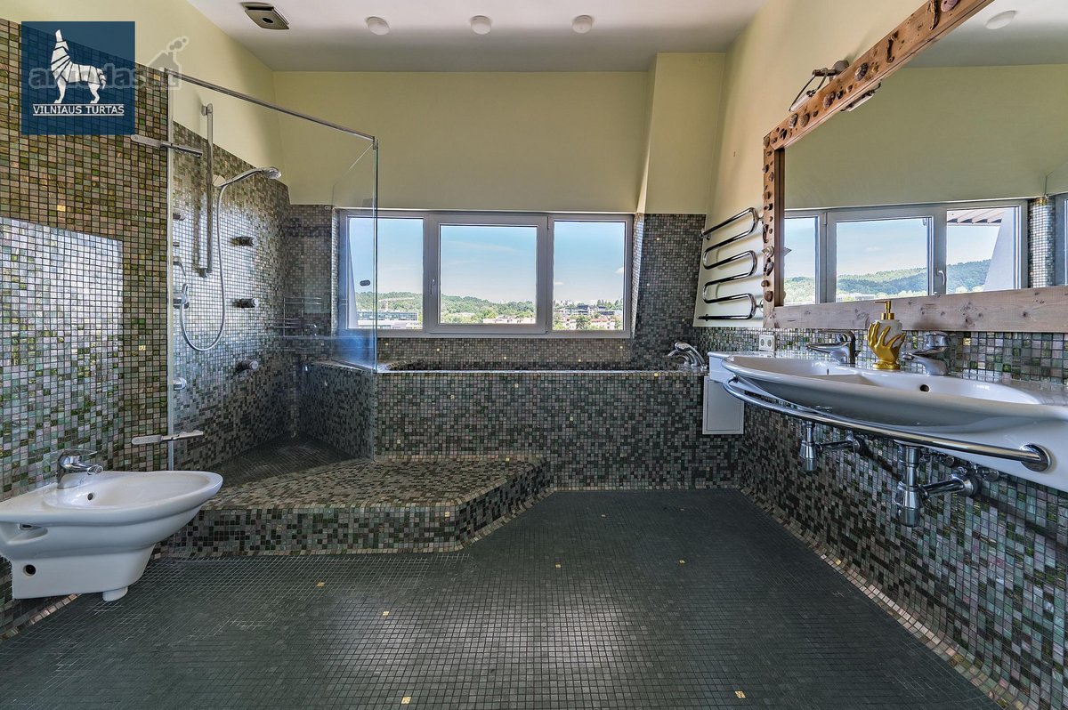 Parduodamas didžiulis penthouse tipo butas - nuotraukos Nr. 23