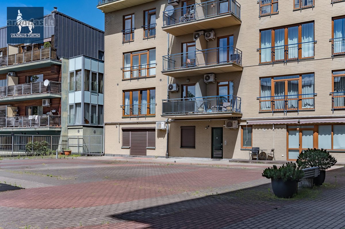 Parduodamas didžiulis penthouse tipo butas - nuotraukos Nr. 37