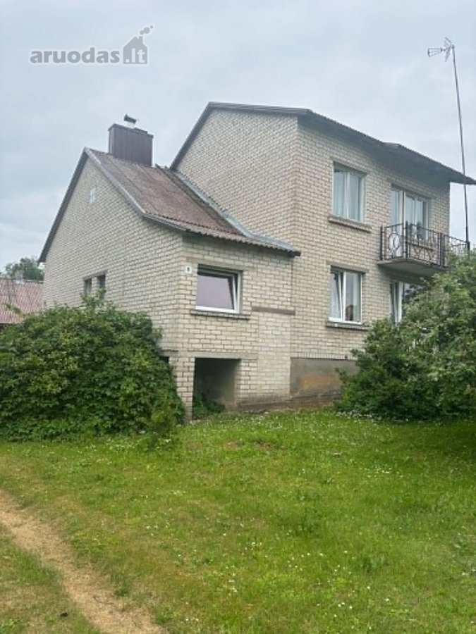 Parduodama Erdvi Sodyba Su 0,7722 Ha Sklypu