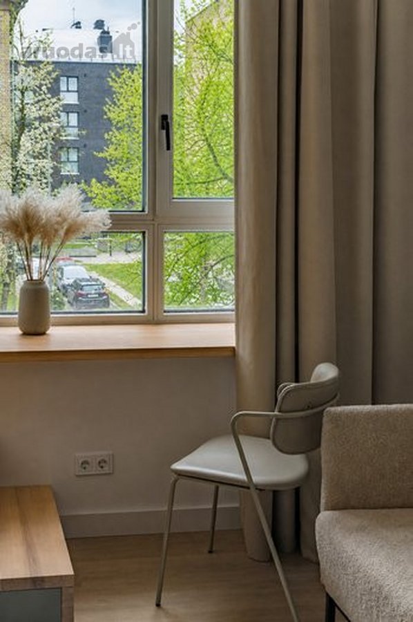 Loftas, kuriame miestas tampa fonu Jūsų - nuotraukos Nr. 5