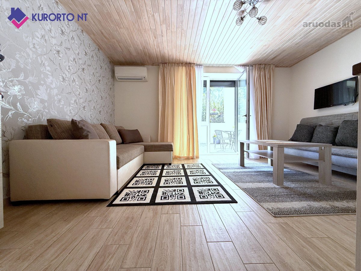 Parduodami 2 kambarių apartamentai šalia