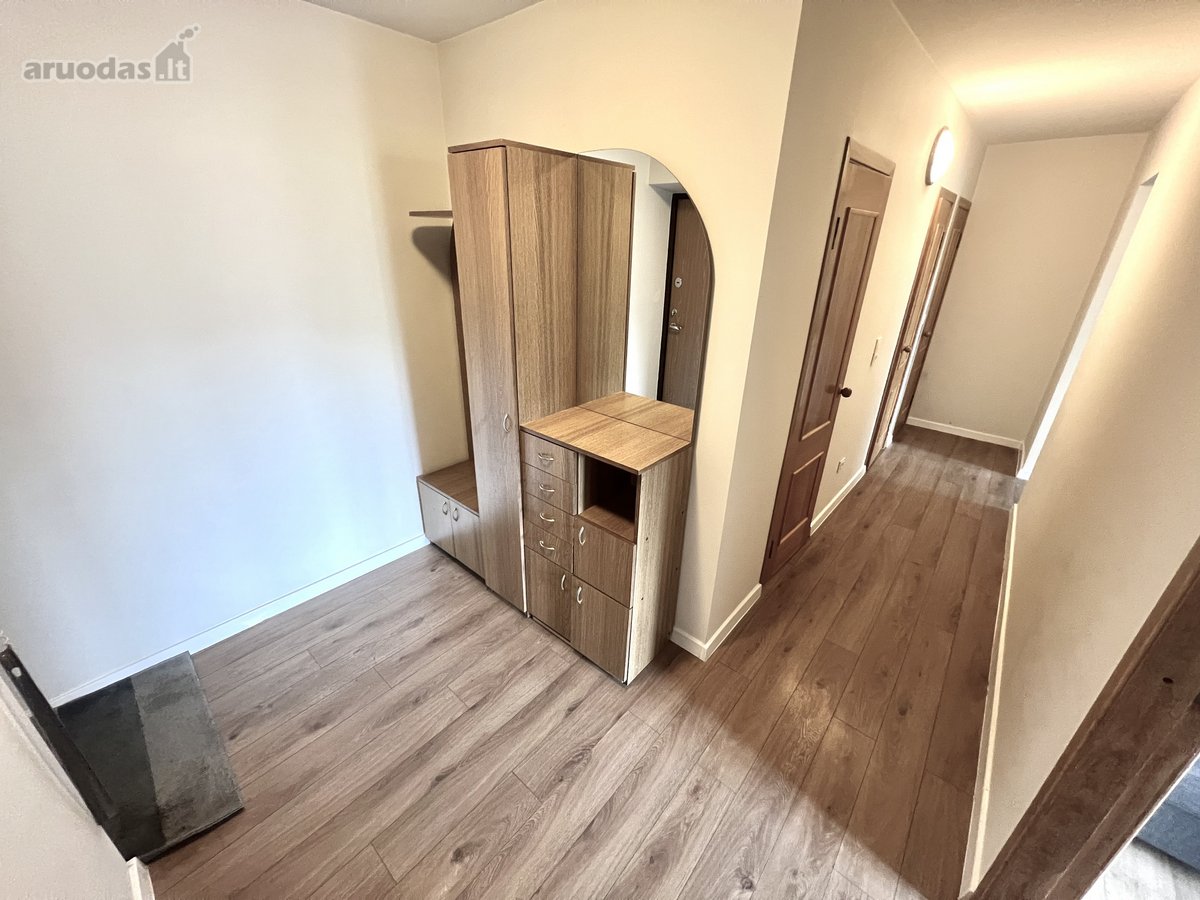 Jaukus 2 Izoliuotų Kambarių Butas Renovuotame - nuotraukos Nr. 10