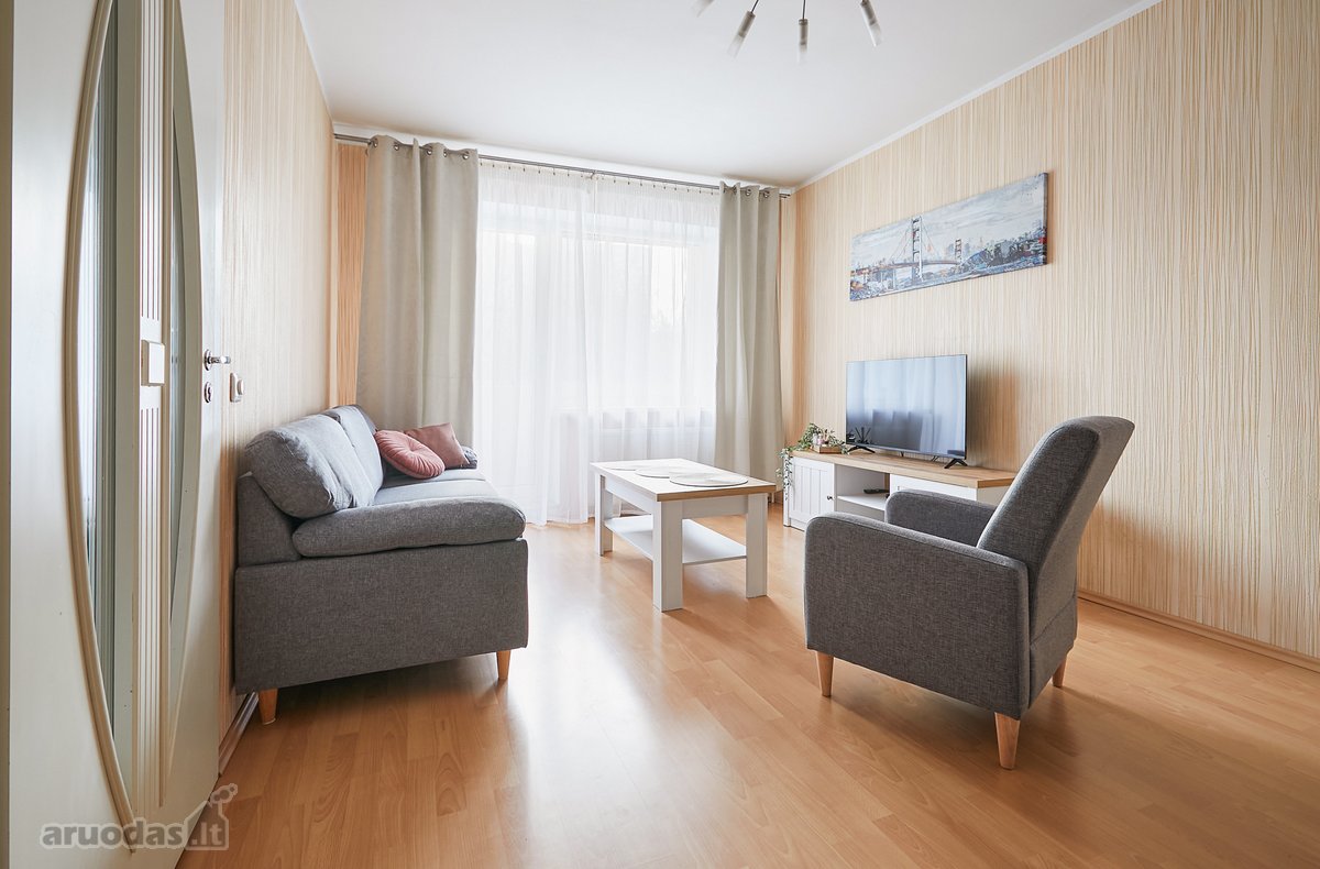 Išnuomojamas Pilnai Suremontuotas 2 Kambarių