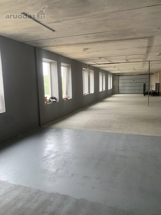 Išnuomojamos 77 ir 148 kv.m patalpos